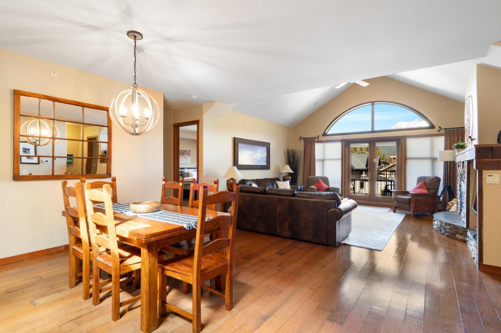 Cascade Penthouse By Canadian Rockies Vacation Rentals Canmore Eksteriør billede